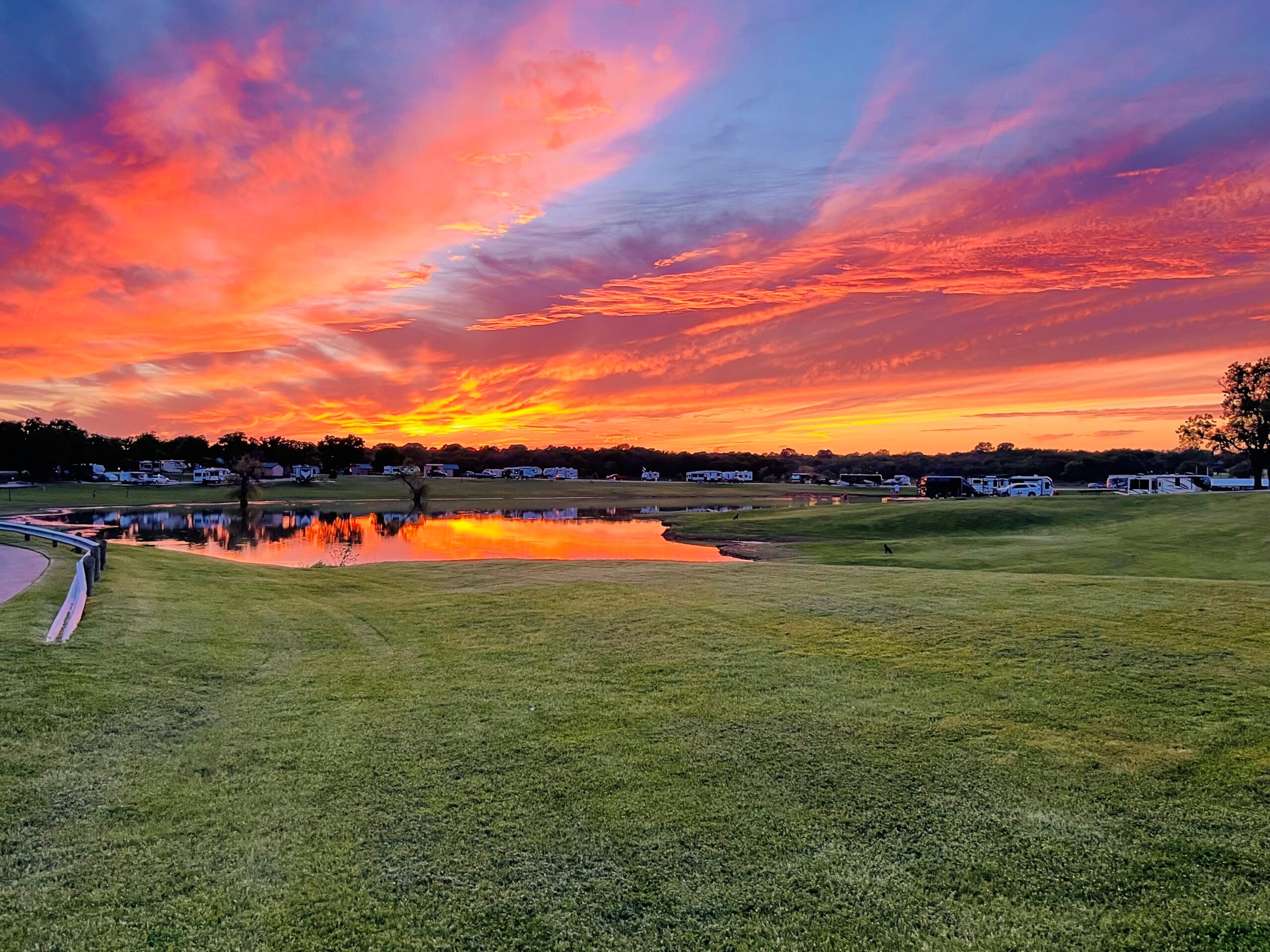 The Vineyards Campground & Cabins - Grapevine, Texas - glamping.directory