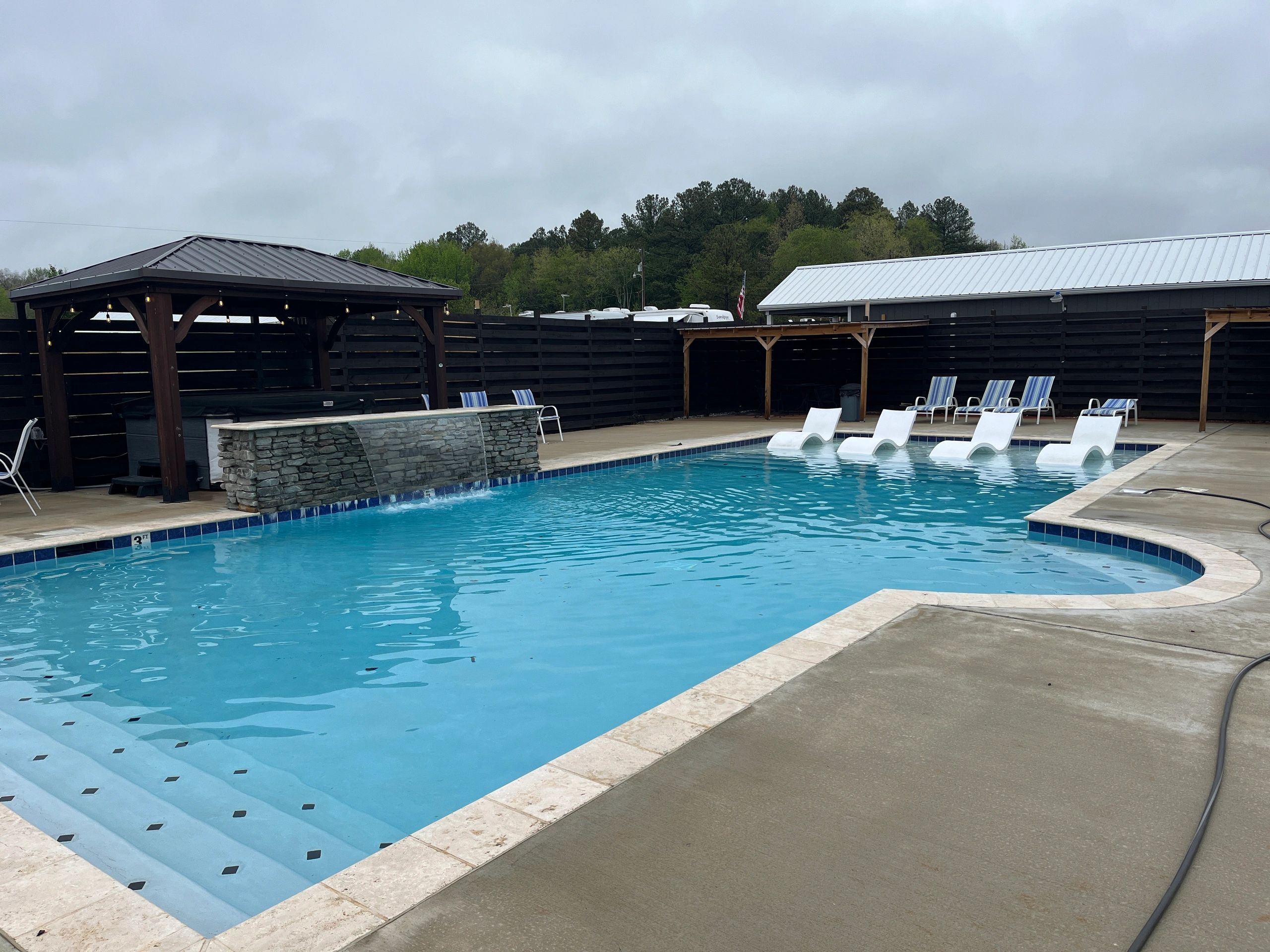 Poplar Point Lakeside RV Park - Athens, Alabama - glamping.directory