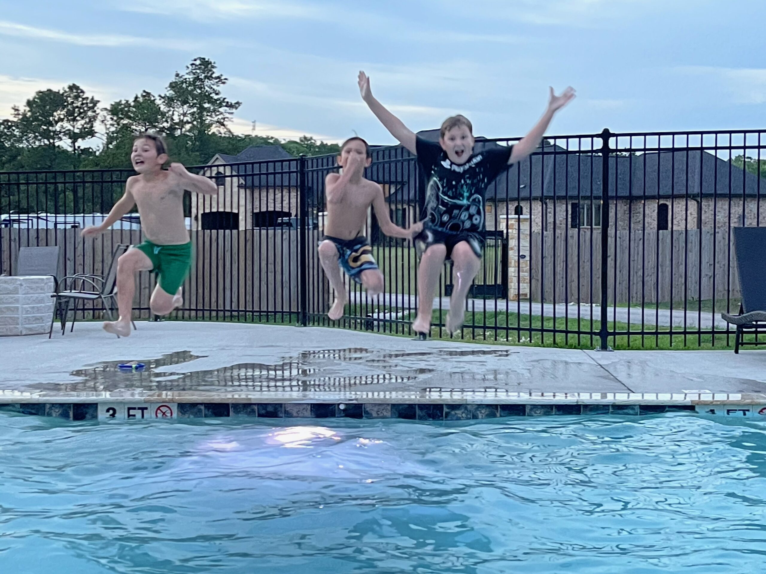 Boomtown USA RV Resort - Vidor, Texas - glamping.directory