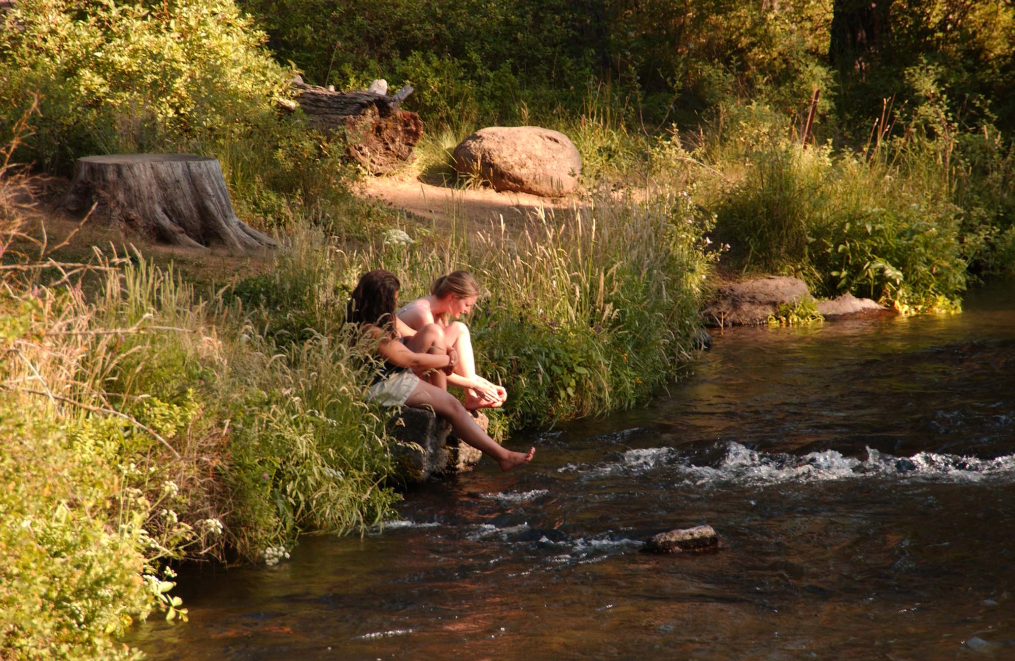 Metolius River Lodges - Camp Sherman, Oregon - glamping.directory