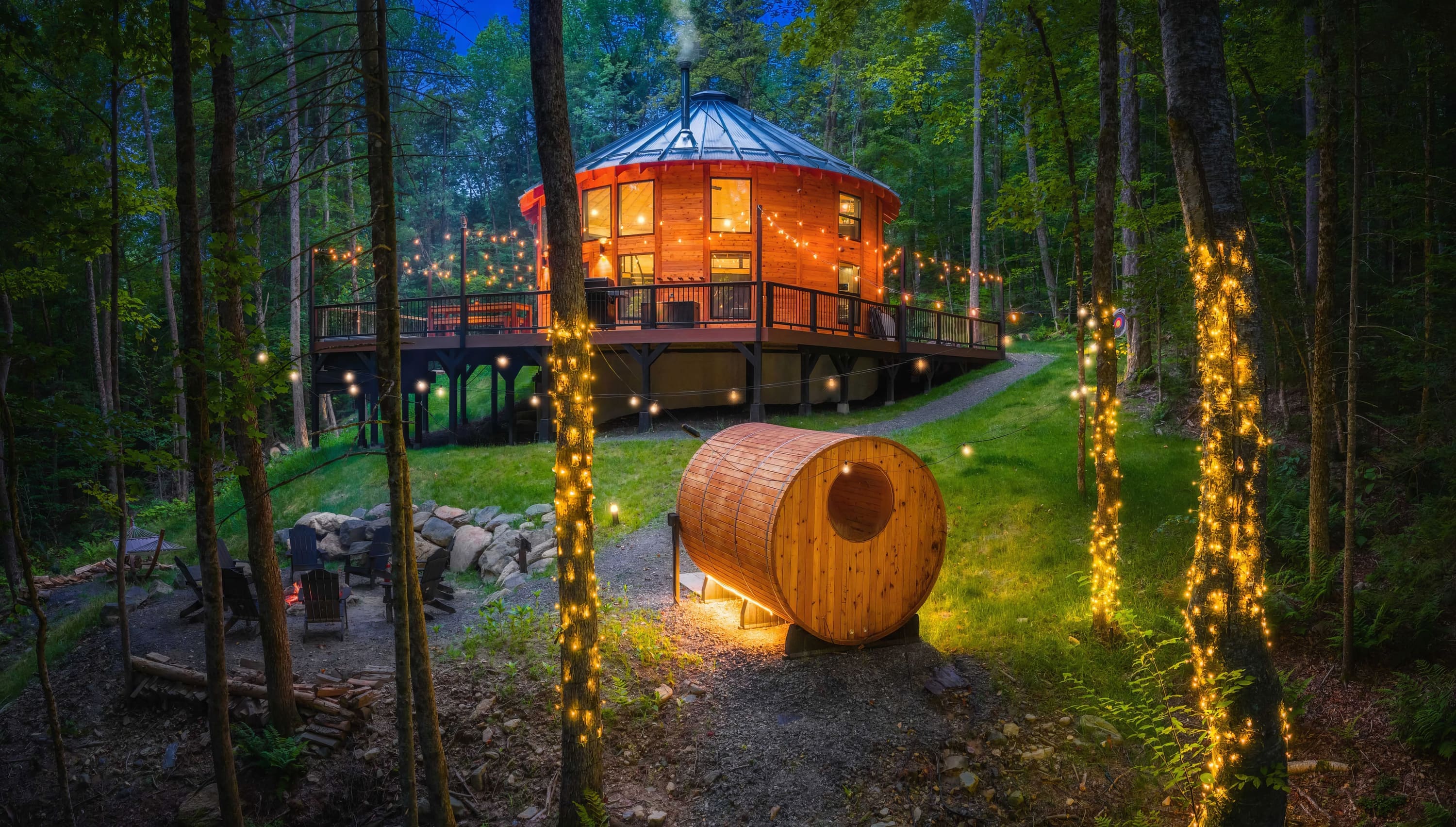 Mount Snow Yurt - West Dover, Vermont - glamping.directory