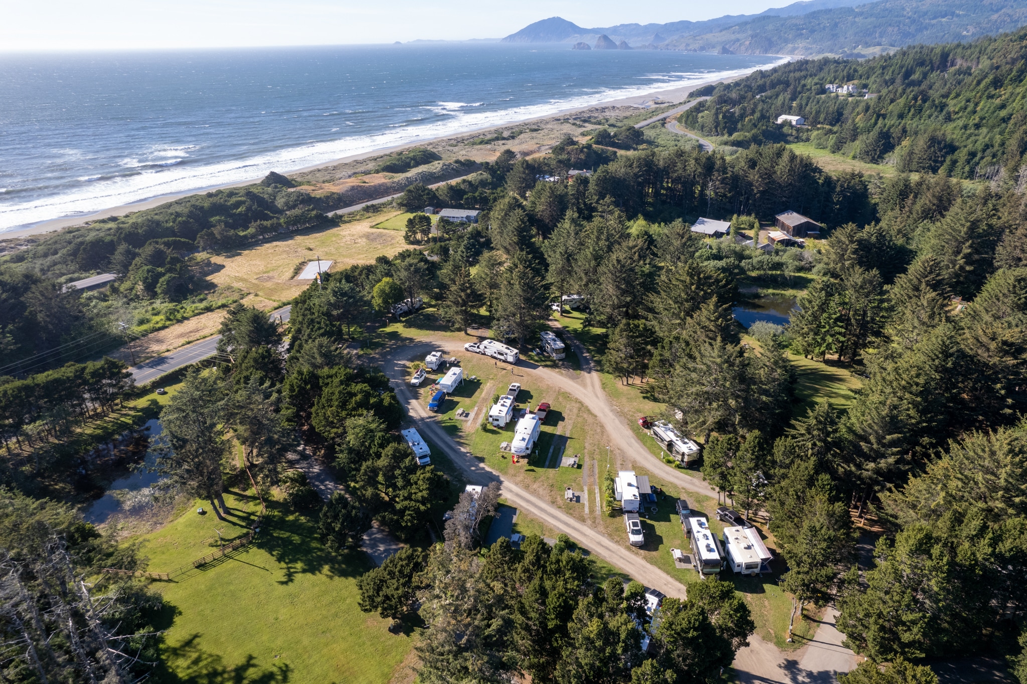 Honey Bear by the Sea RV Resort and Campground - Gold Beach, Oregon - glamping.directory