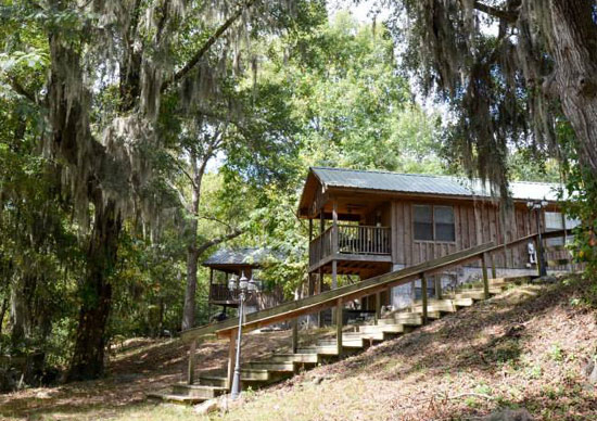 Mimosa Ridge Cabin/Vacation Rentals - Livingston, Alabama - glamping.directory