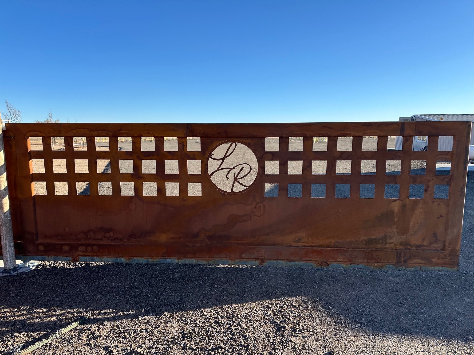 Longhorn Ranch RV Park Horse Motel - Moriarty, New Mexico - glamping.directory