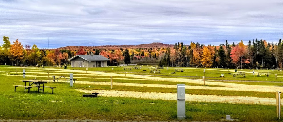 Pictured Rocks RV Park - Christmas, Michigan - glamping.directory