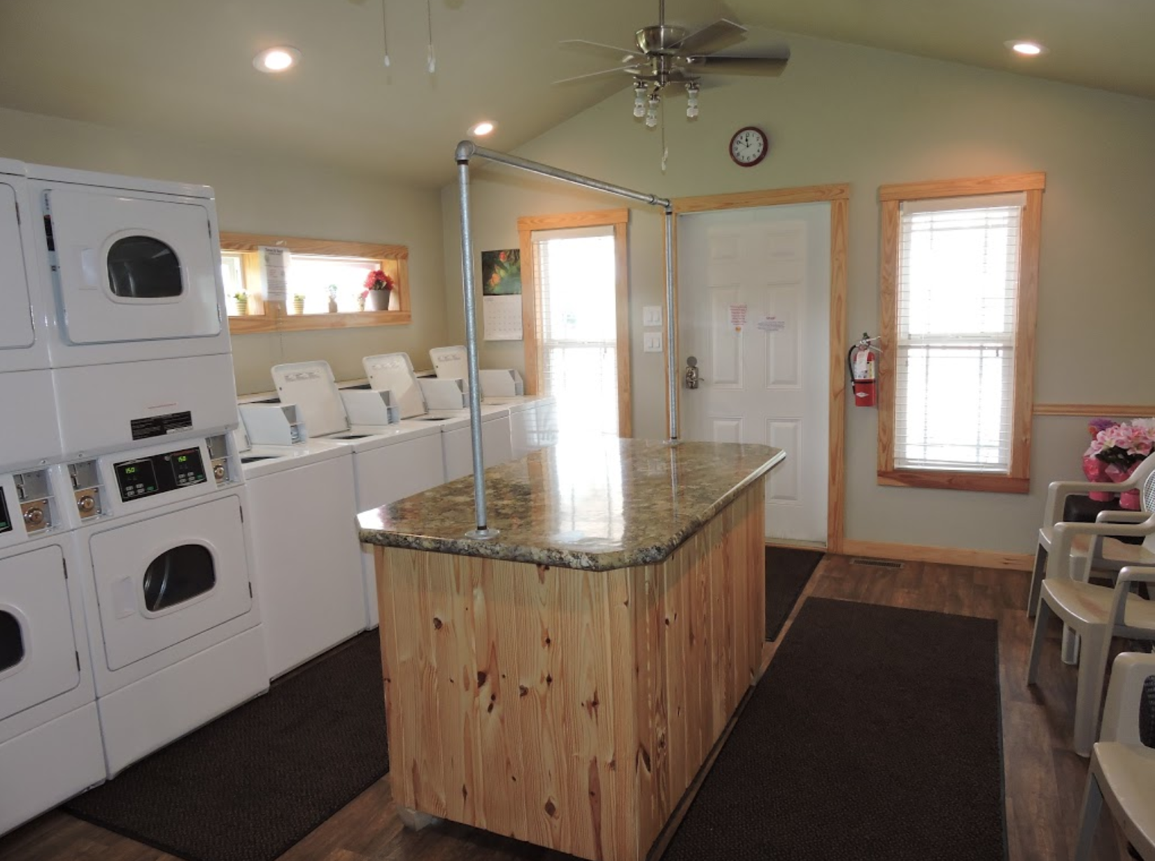 Texan RV Ranch - Mansfield, Texas - glamping.directory
