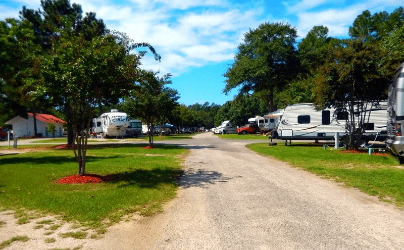 Barnyard RV Park - Lexington, South Carolina - glamping.directory