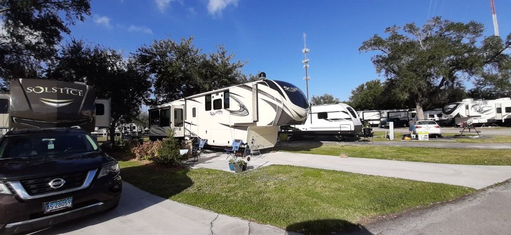 Port St Lucie RV Resort - Port St. Lucie, Florida - glamping.directory