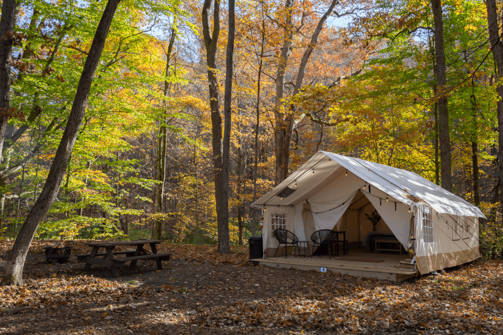 Valley Overlook - Peninsula, Ohio - glamping.directory