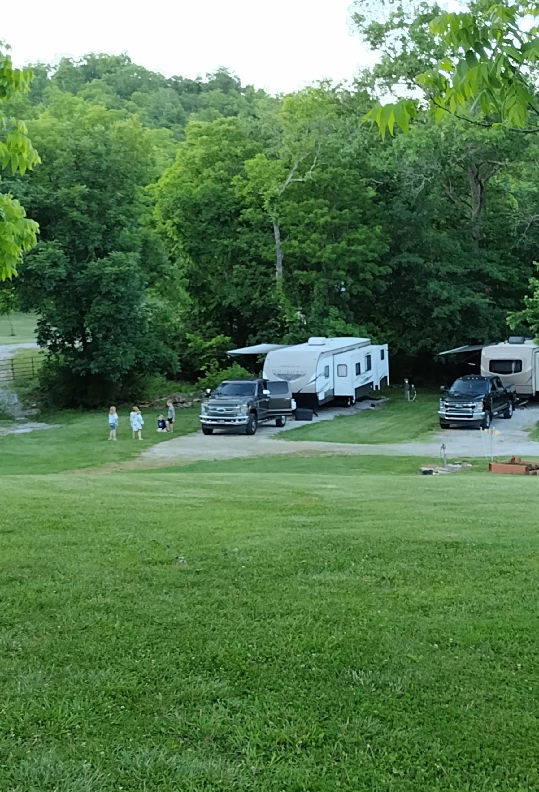 Cabin Run Creek Campground LLC - Brooksville, Kentucky - glamping.directory