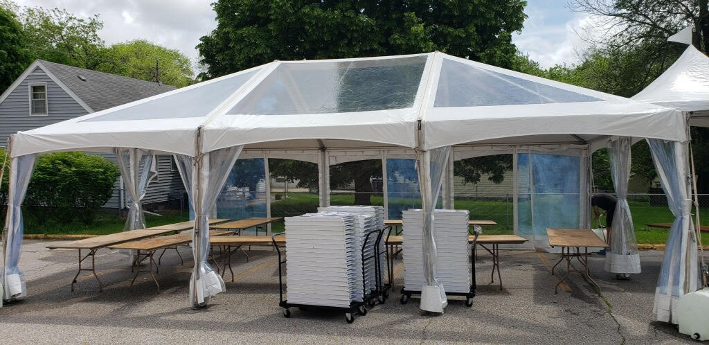 Central Iowa Tents - glamping.directory