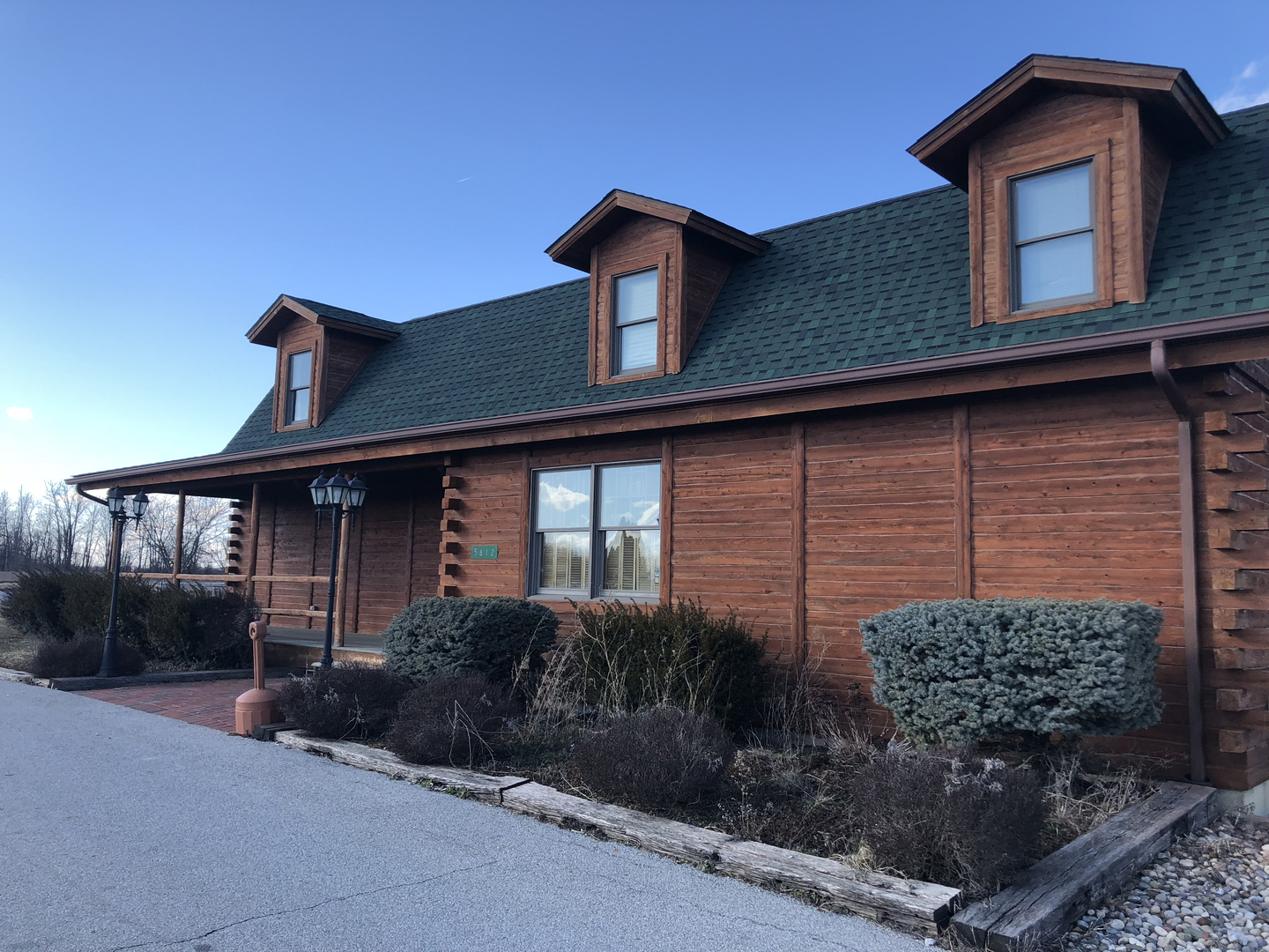 Fireside Resort RV Park - Auburn, Indiana - glamping.directory