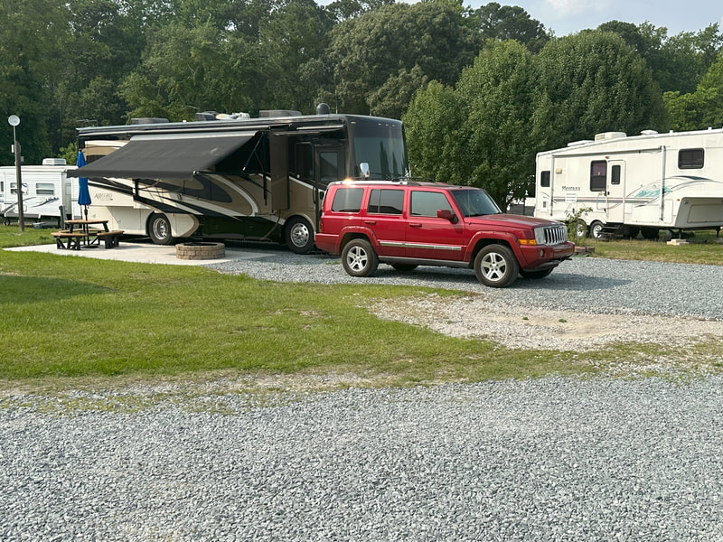 Four Oaks RV Resort - Four Oaks, North Carolina - glamping.directory