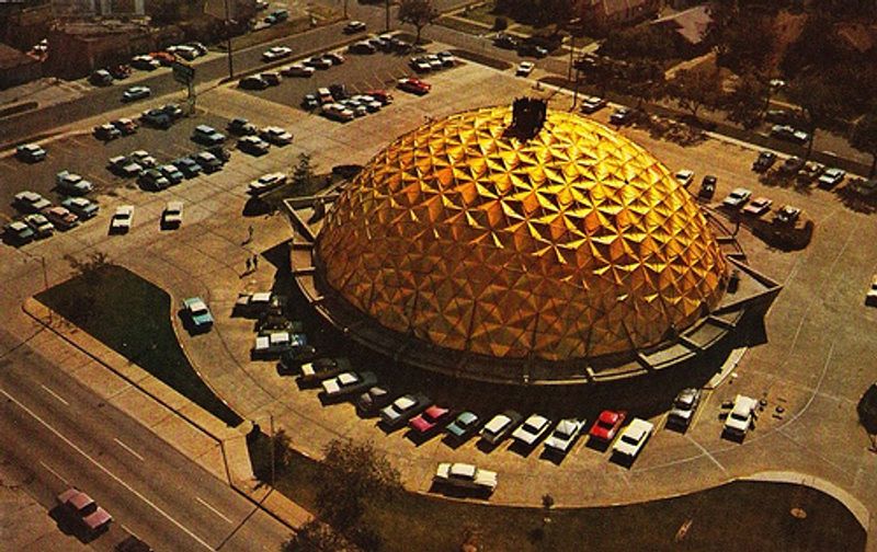 Gold Dome Bank Building - Oklahoma City, Oklahoma - glamping.directory