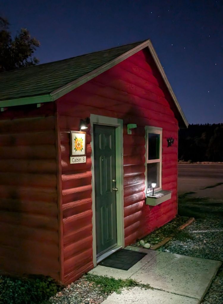 Riverside Cabins - Columbus, Montana - glamping.directory