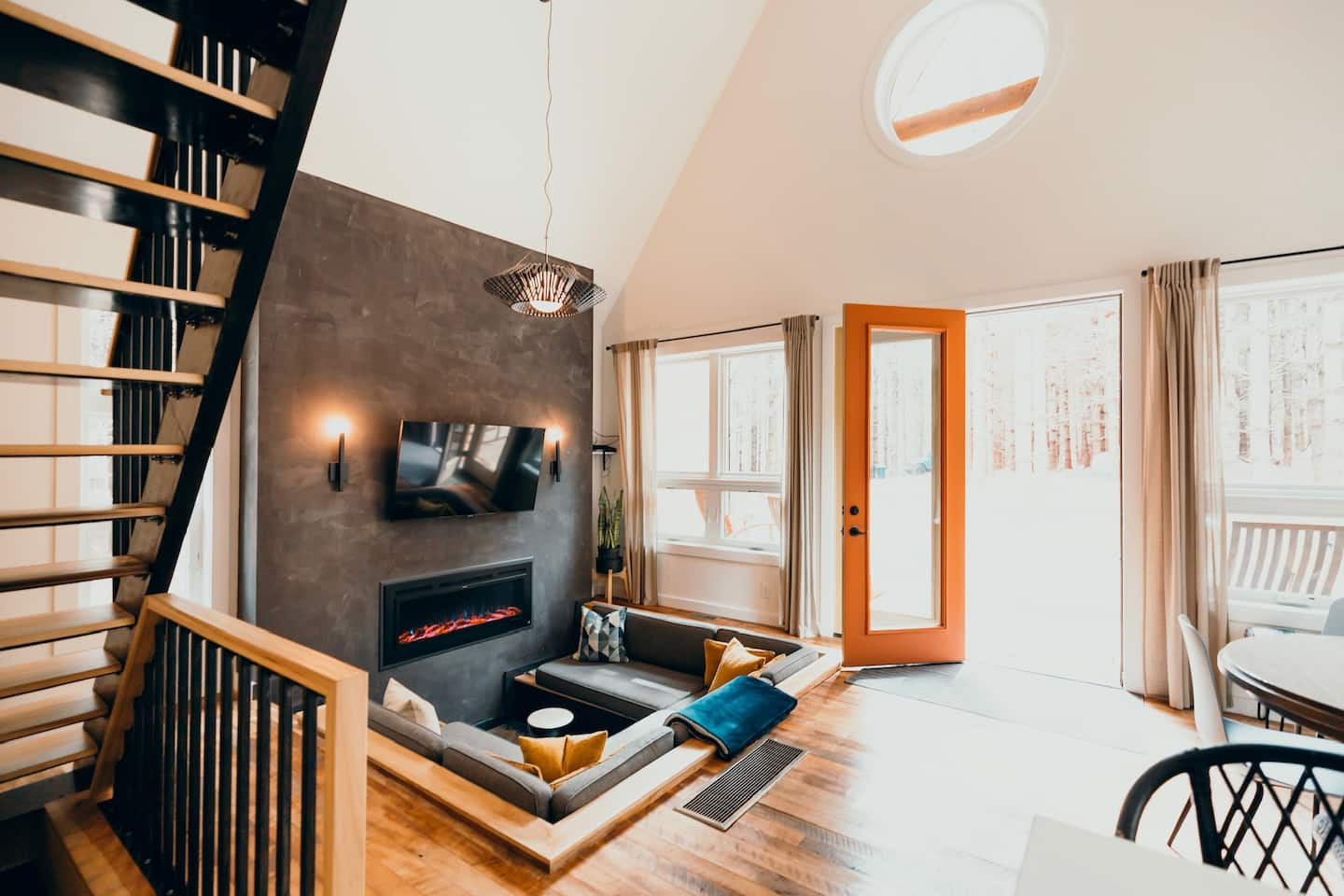 Stay the Hocking Hills : Eco-Luxe Vacation Cabins : Carpenter's Cabin : Twelve34 House : GloCabin : Ohio - Laurelville, Ohio - glamping.directory