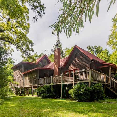Whispering River RV Resort - Walland, Tennessee - glamping.directory