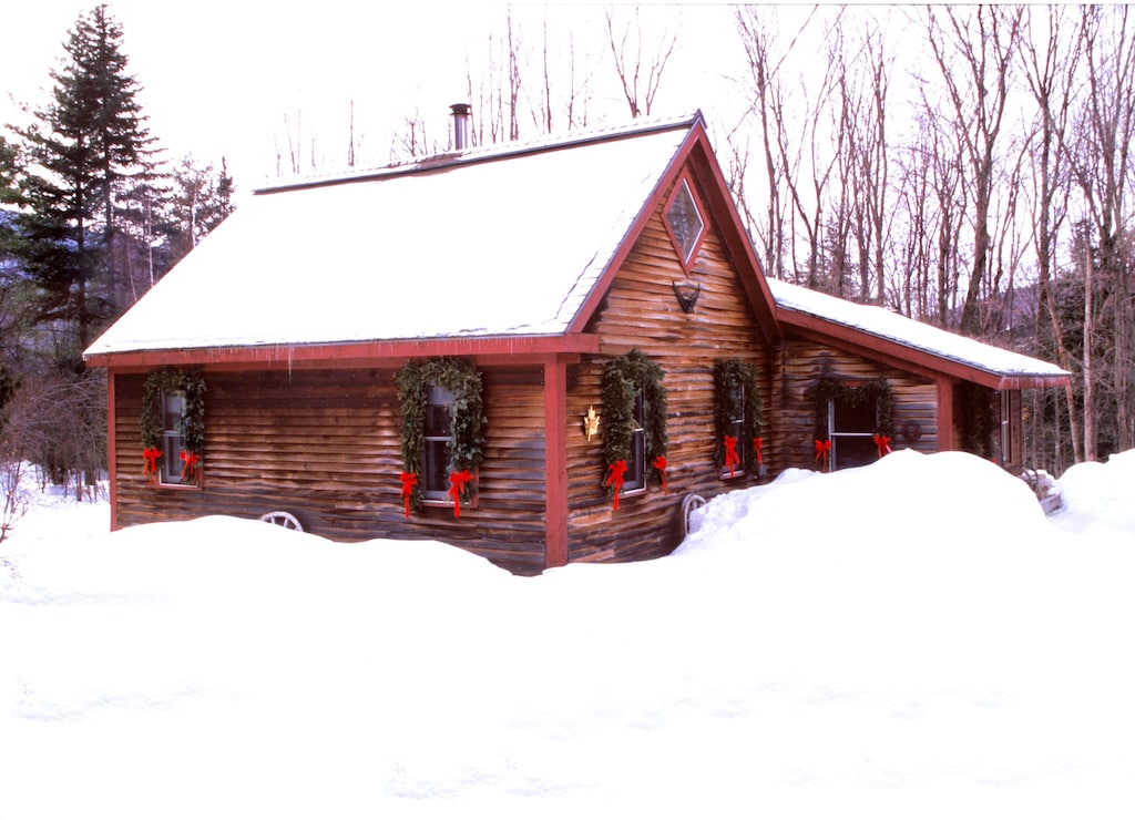 Goldilocks Cabin - Stowe, Vermont - glamping.directory