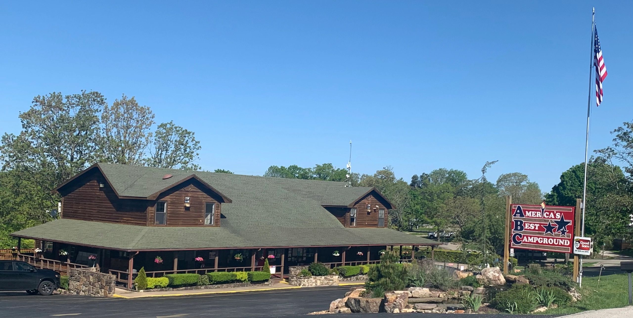 America's Best Campground - Branson, Missouri - glamping.directory