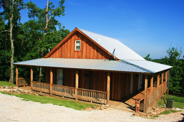 A Beary Cozy Cabin - Mountain View, Arkansas - glamping.directory