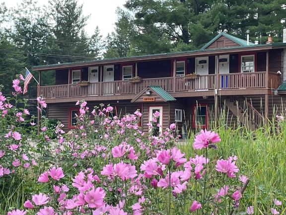Mountain View Motel & Campground Rooms with Kitchenettes - Stratton, Maine - glamping.directory