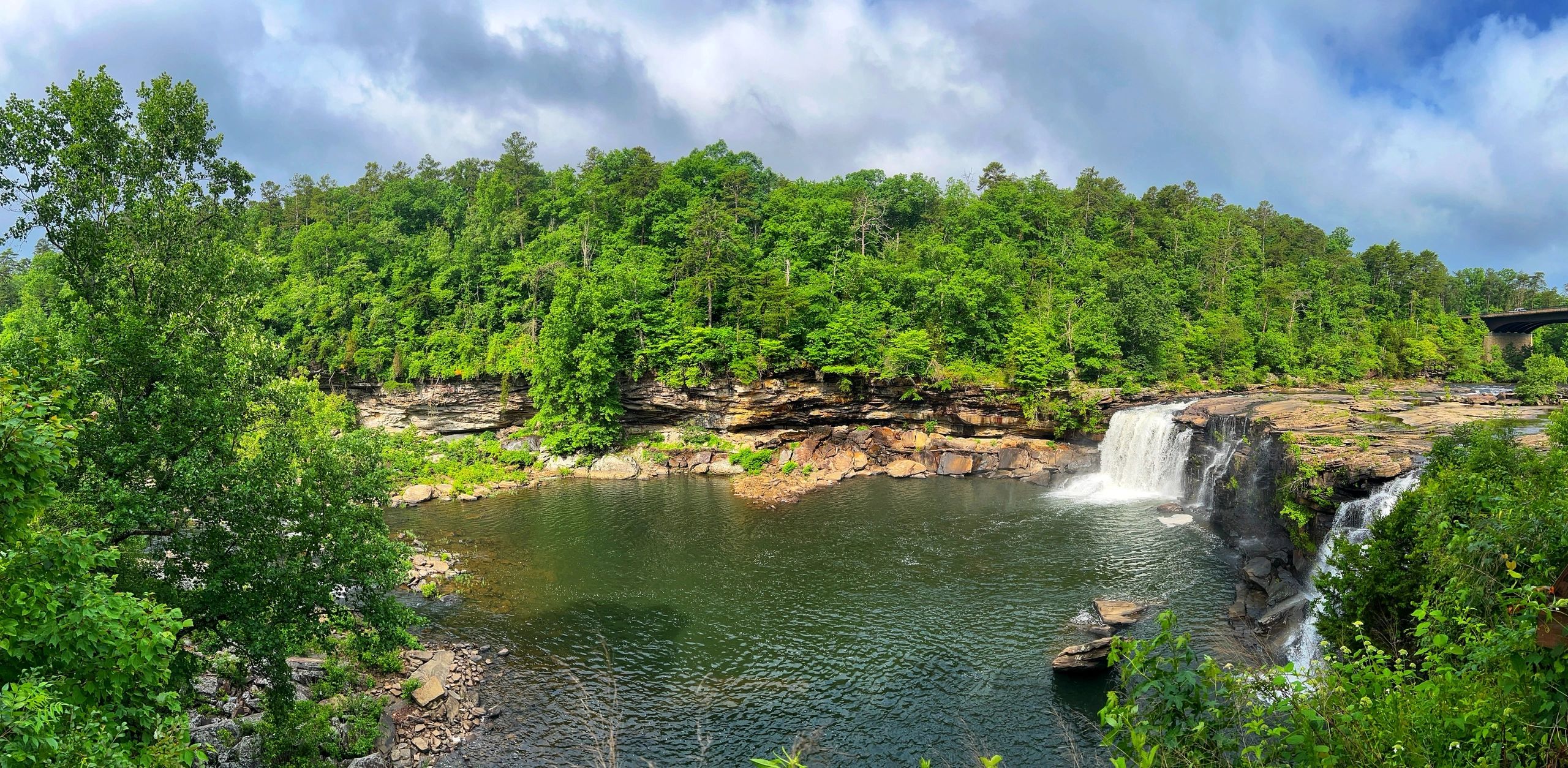 𝗣𝗲𝗮𝗰𝗲𝗳𝘂𝗹 𝗛𝗶𝗱𝗲𝗮𝘄𝗮𝘆 𝗧𝗿𝗲𝗲𝗵𝗼𝘂𝘀𝗲 - Fort Payne, Alabama - glamping.directory