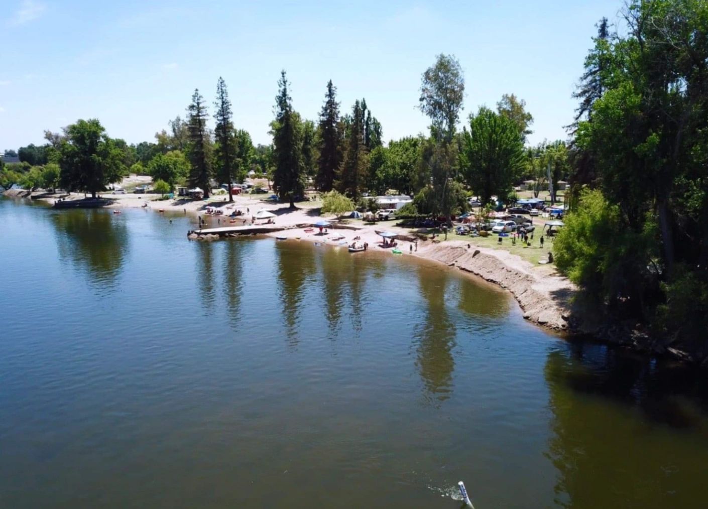 Lindy's Landing RV Resort And Campground - Reedley, California - glamping.directory