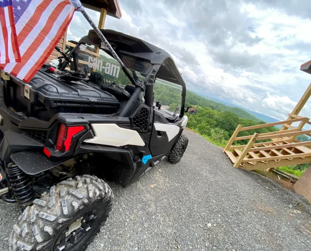 Gold and Blue Cabins - Bluefield, West Virginia - glamping.directory