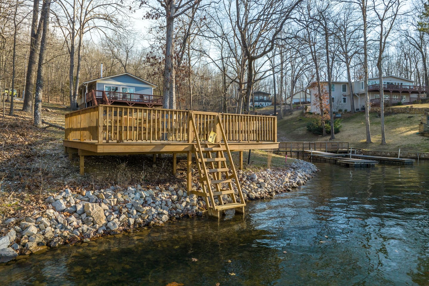 Ozark Stays Cabin Rental - Hardy, Arkansas - glamping.directory