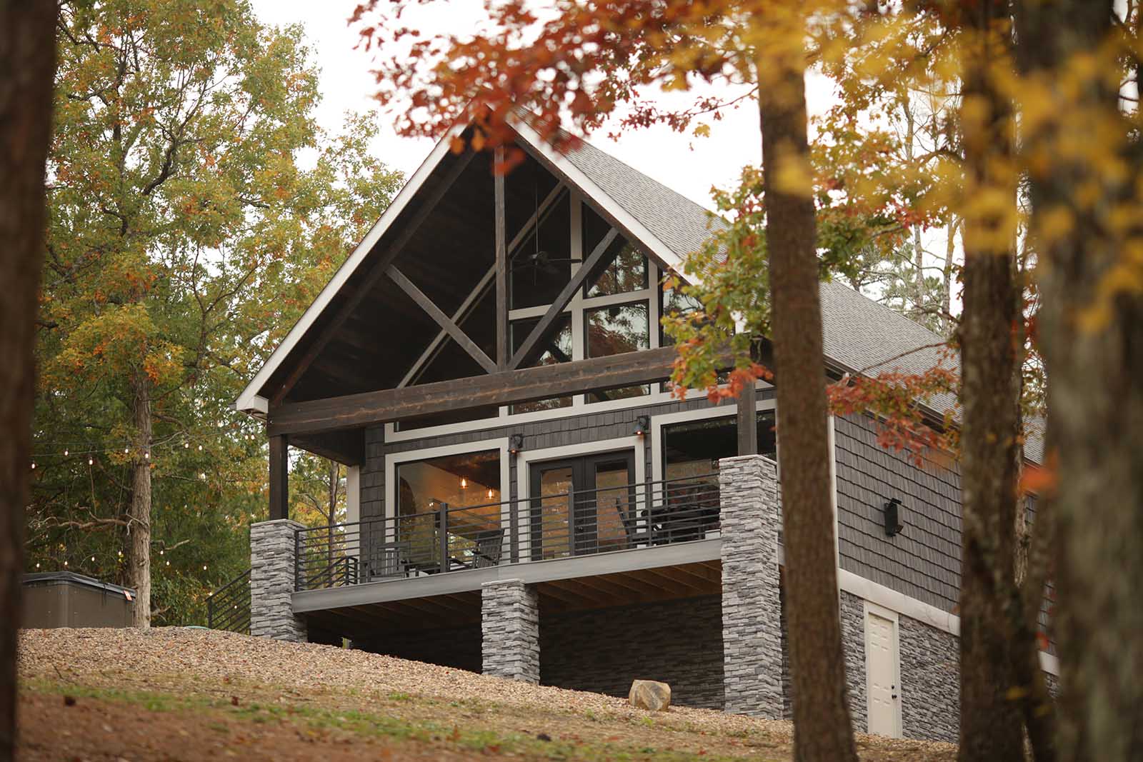 Bethesda Lake Resort & Cabins - Mena, Arkansas - glamping.directory