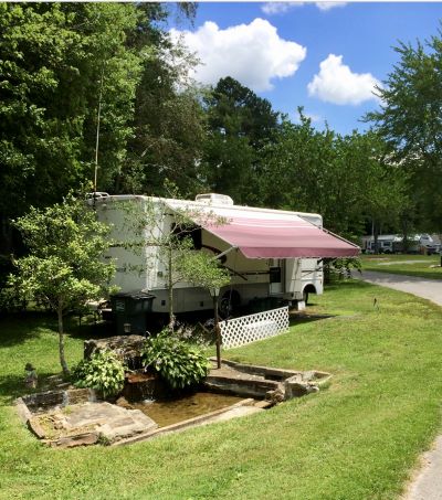 Spring Valley RV Park - Cookeville, Tennessee - glamping.directory
