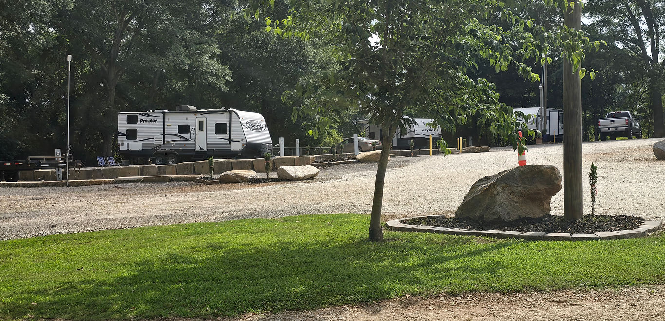 290 RV Park - Greer, South Carolina - glamping.directory