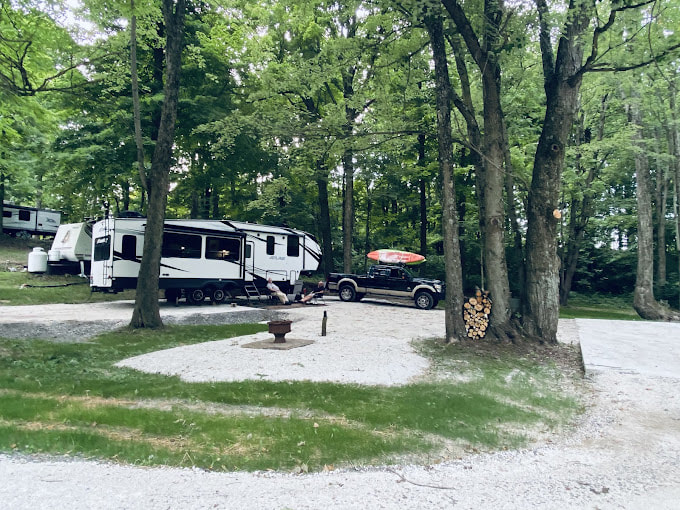 Mountain Top Campground - Zanesfield, Ohio - glamping.directory