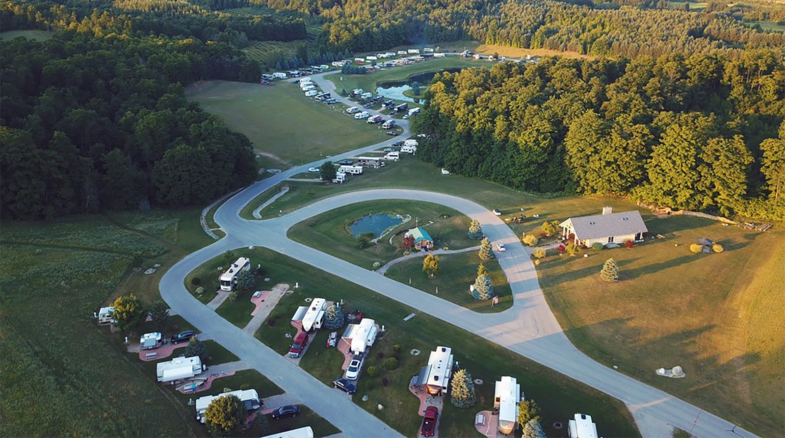 Wild Cherry Resort - Lake Leelanau, Michigan - glamping.directory