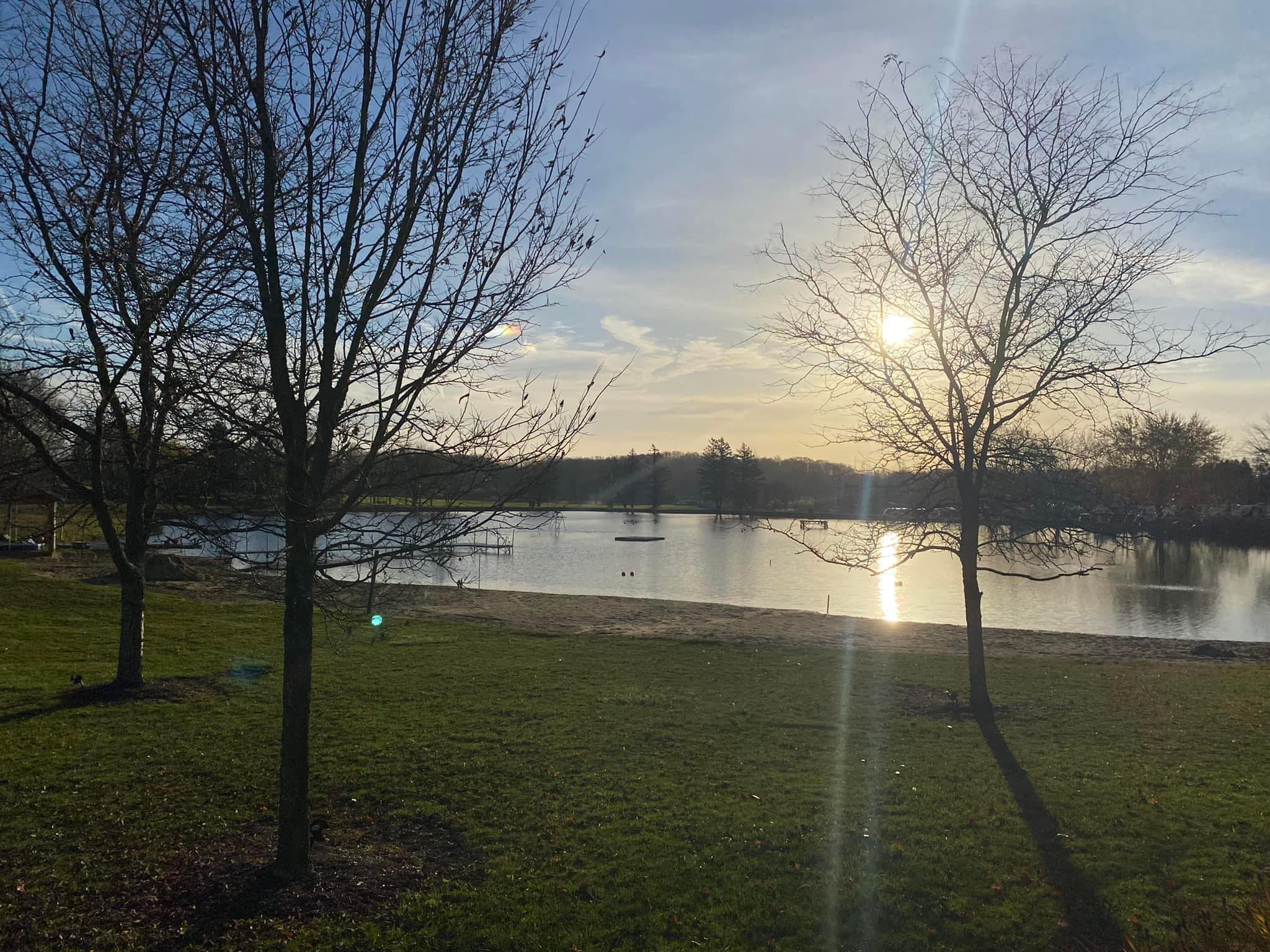 Woodside Lake Park - Streetsboro, Ohio - glamping.directory