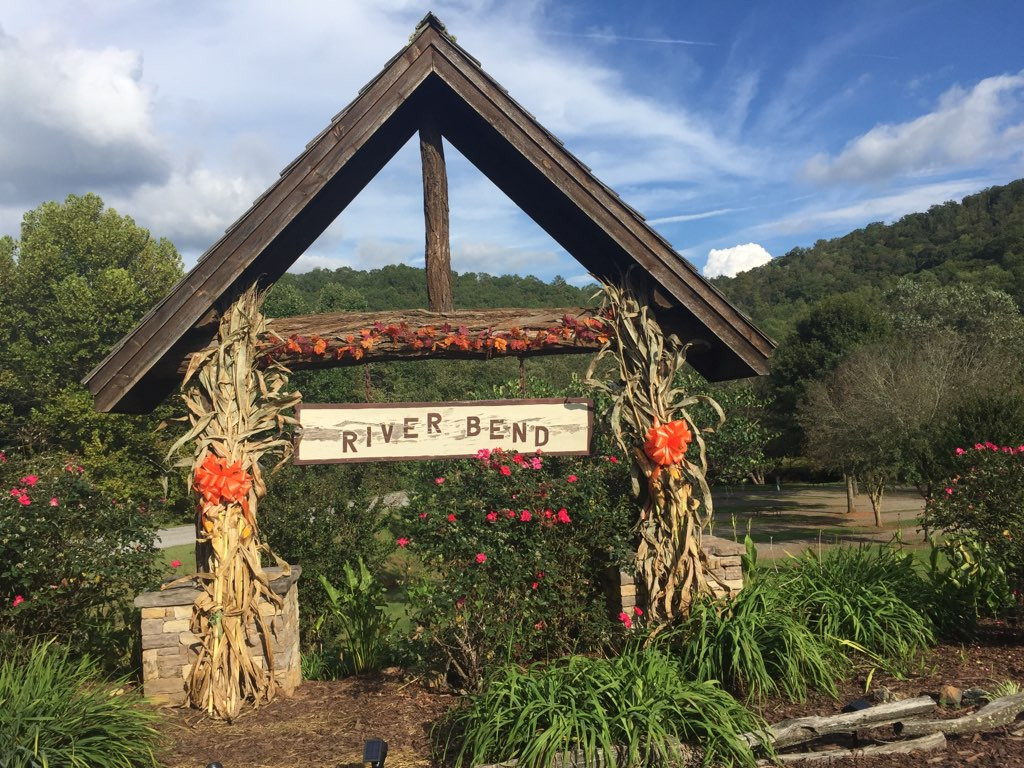 River Bend Campground - Hiawassee, Georgia - glamping.directory