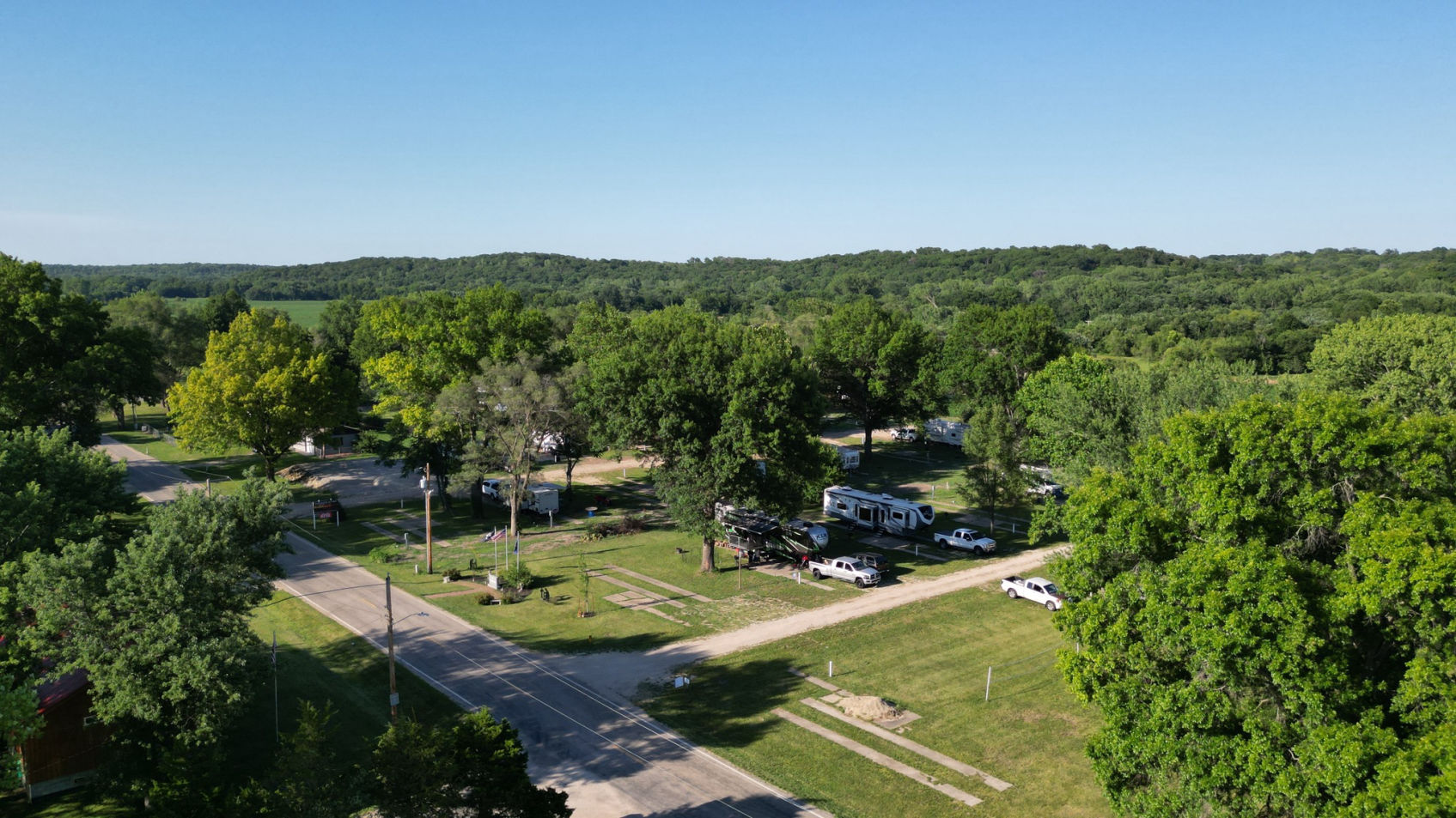 Tranquility RV Park - Easton, Kansas - glamping.directory