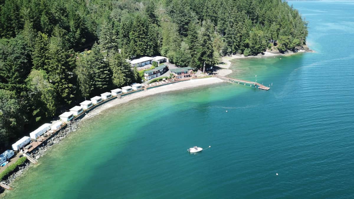 Mike's Beach Resort - Lilliwaup, Washington - glamping.directory