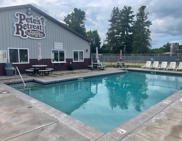 Pete's Retreat Family Campground - Aitkin, Minnesota - glamping.directory