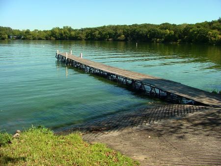 Fieldstone RV Park - Arnolds Park, Iowa - glamping.directory