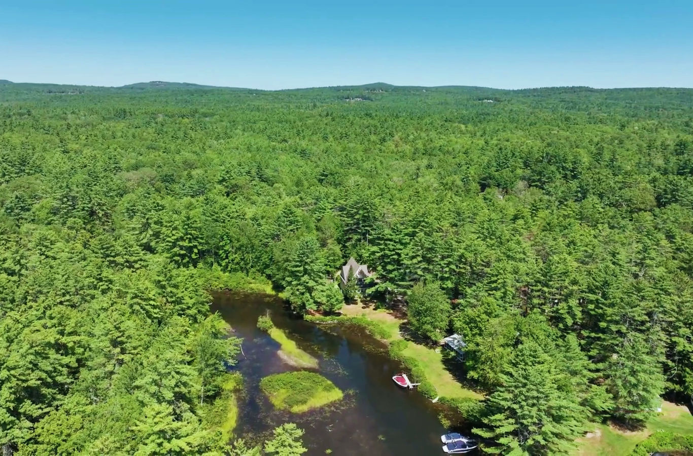 Robies R. V. Park - Wolfeboro, New Hampshire - glamping.directory