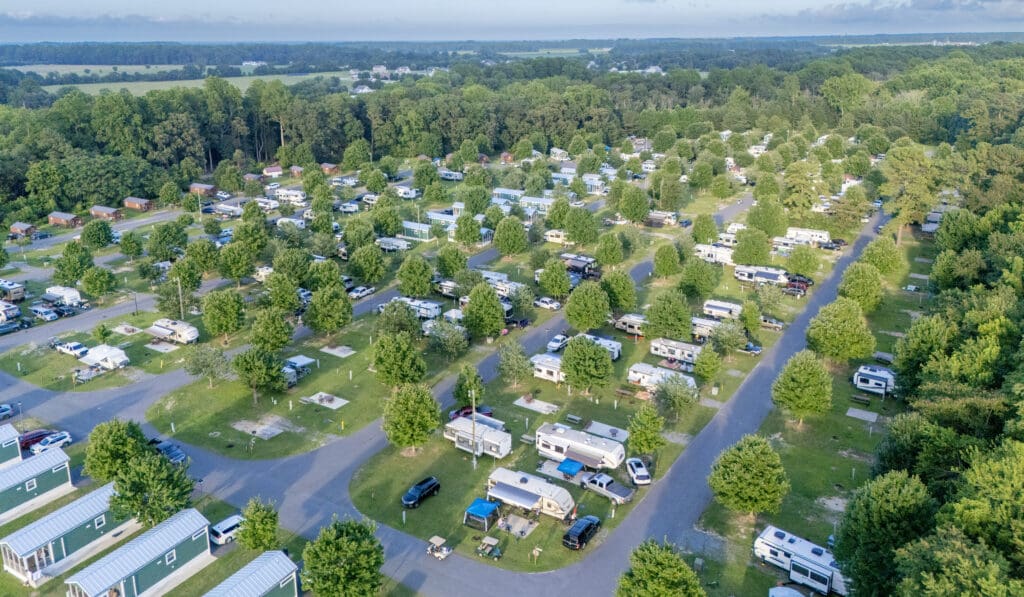 Jellystone Park™ Delaware Beaches - Lincoln, Delaware - glamping.directory