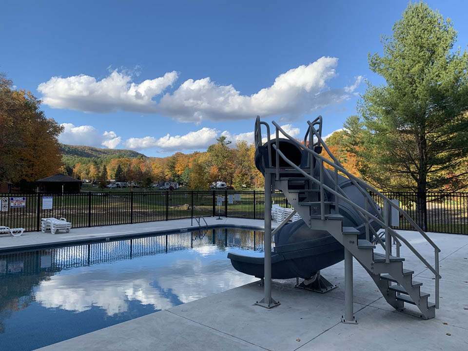 Country Aire Campground - Shelburne Falls, Massachusetts - glamping.directory