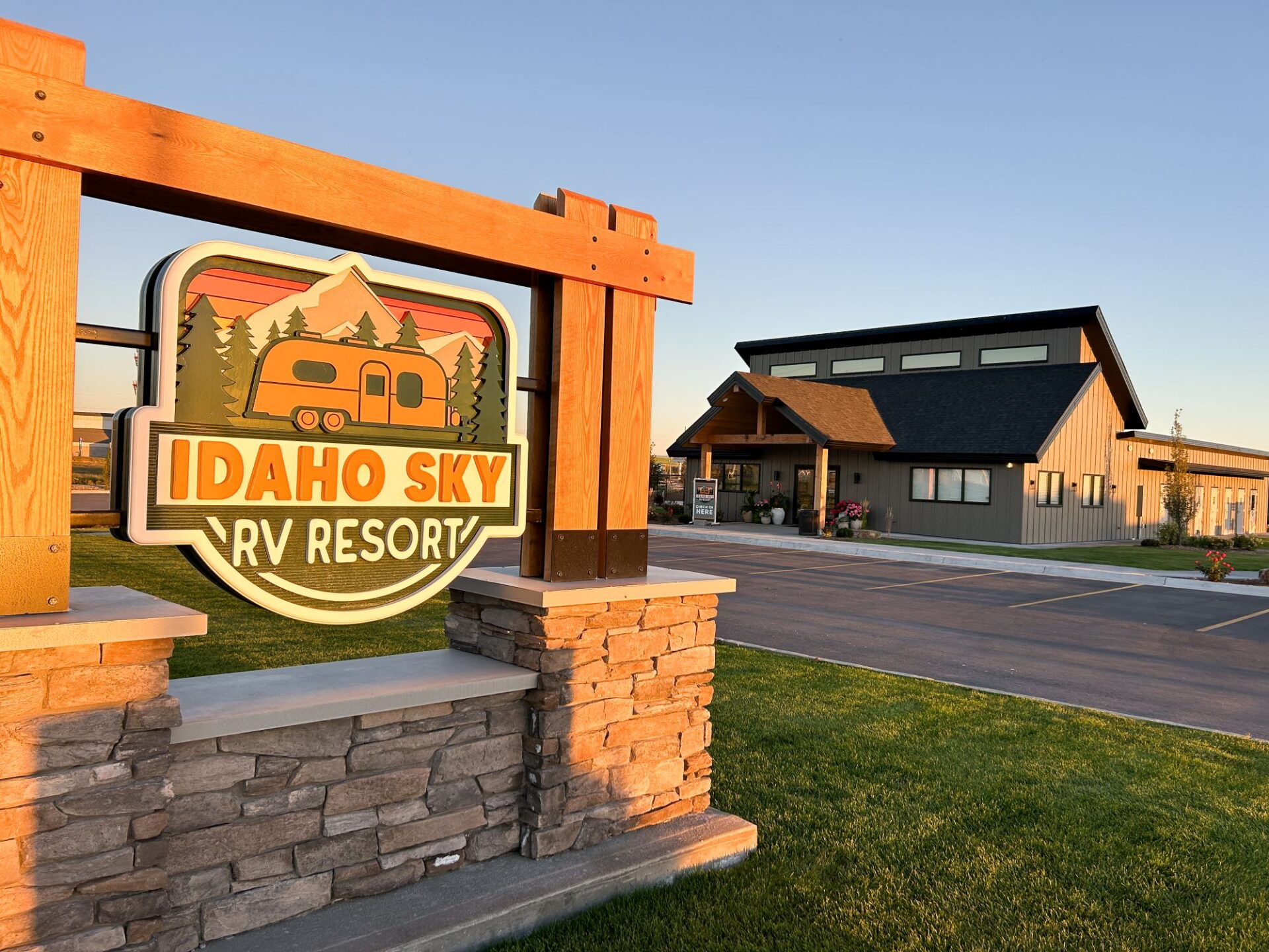 Idaho Sky RV Resort - Rexburg, Idaho - glamping.directory