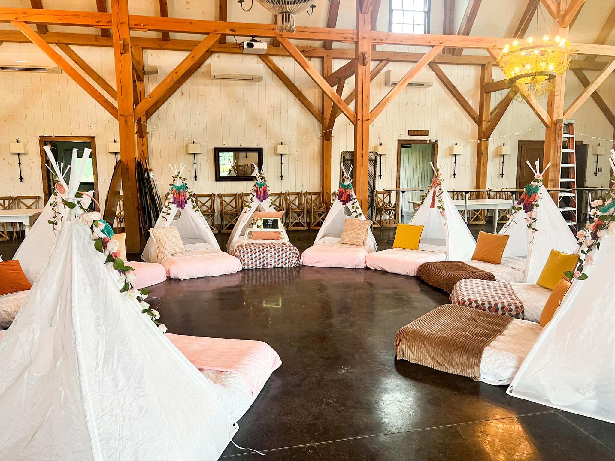 The Glamping Gals - Columbia, Missouri - glamping.directory