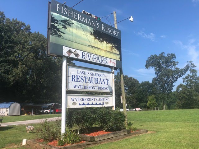 Fisherman's Resort RV Park - Town Creek, Alabama - glamping.directory