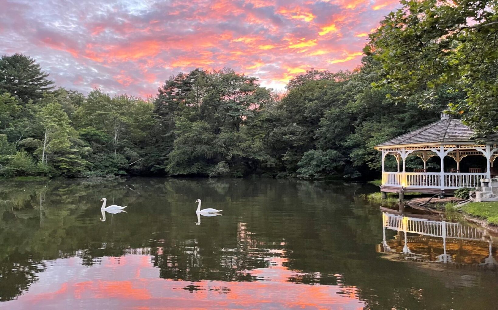 Sweet Valley Cottages - Sweet Valley, Pennsylvania - glamping.directory