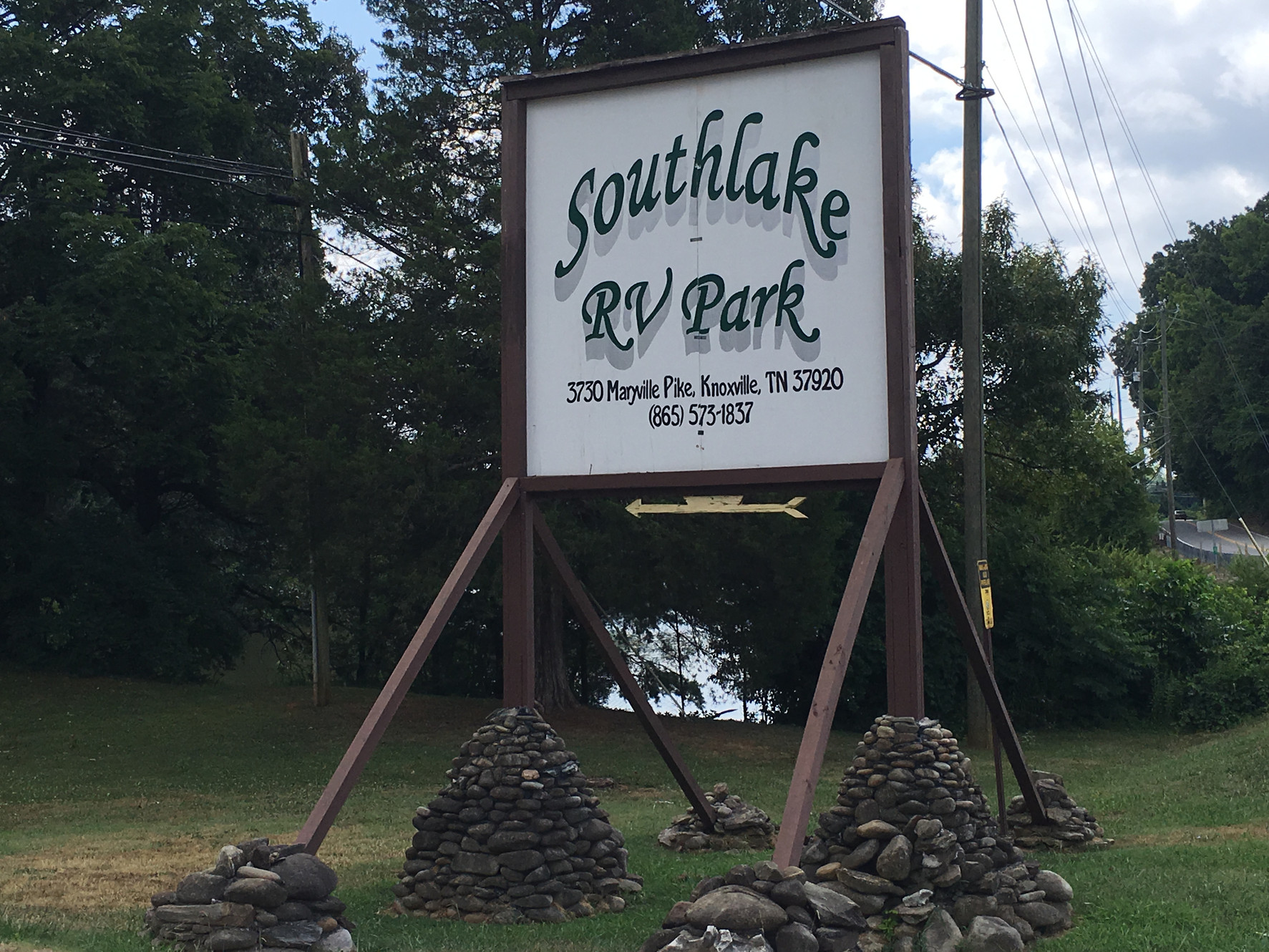 Southlake RV Park Knoxville - Knoxville, Tennessee - glamping.directory