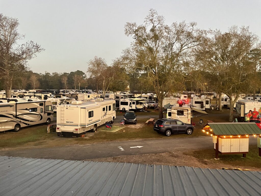 Southern Retreat RV Park - Brunswick, Georgia - glamping.directory