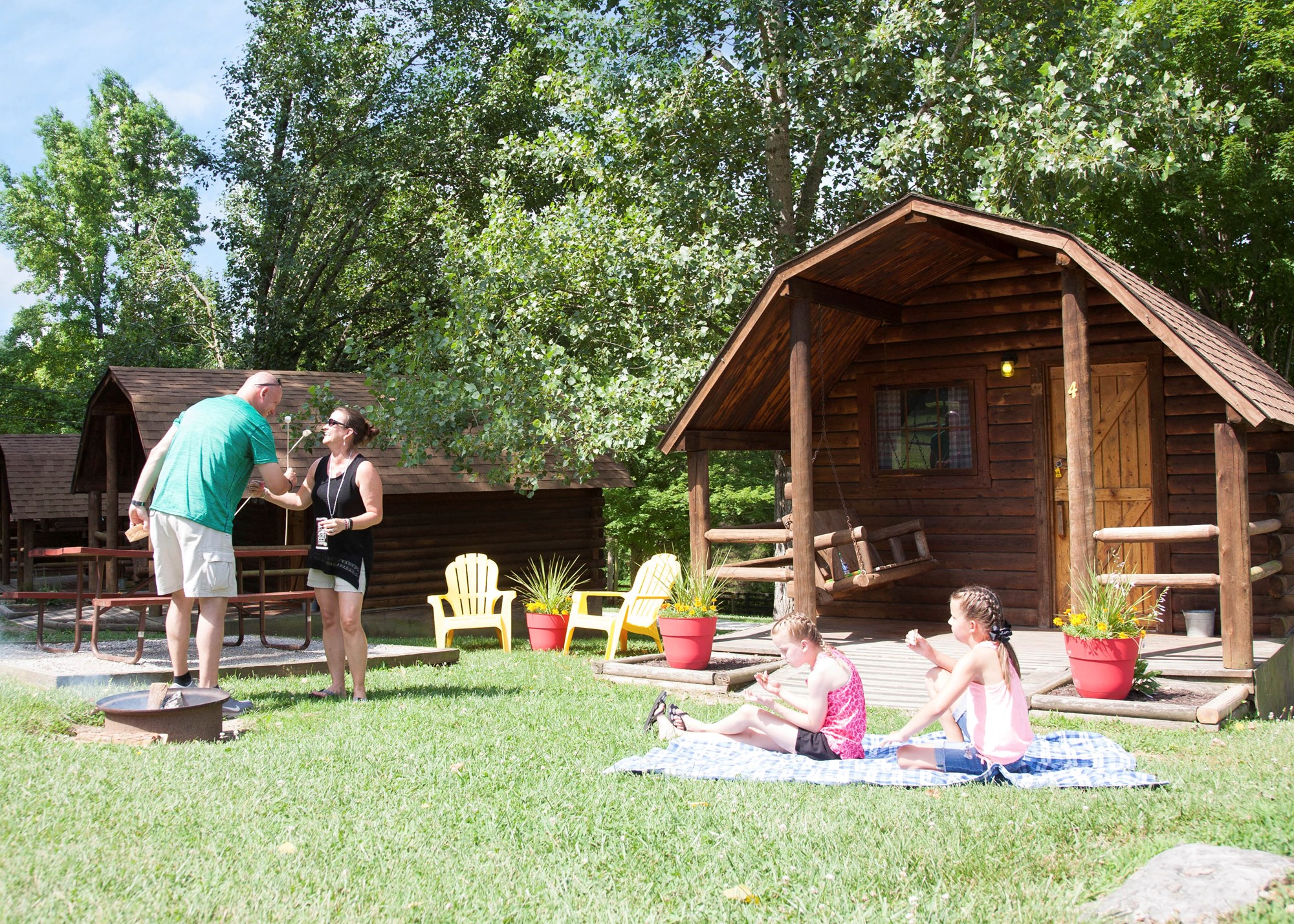Renfro Valley KOA Holiday - Mt Vernon, Kentucky - glamping.directory